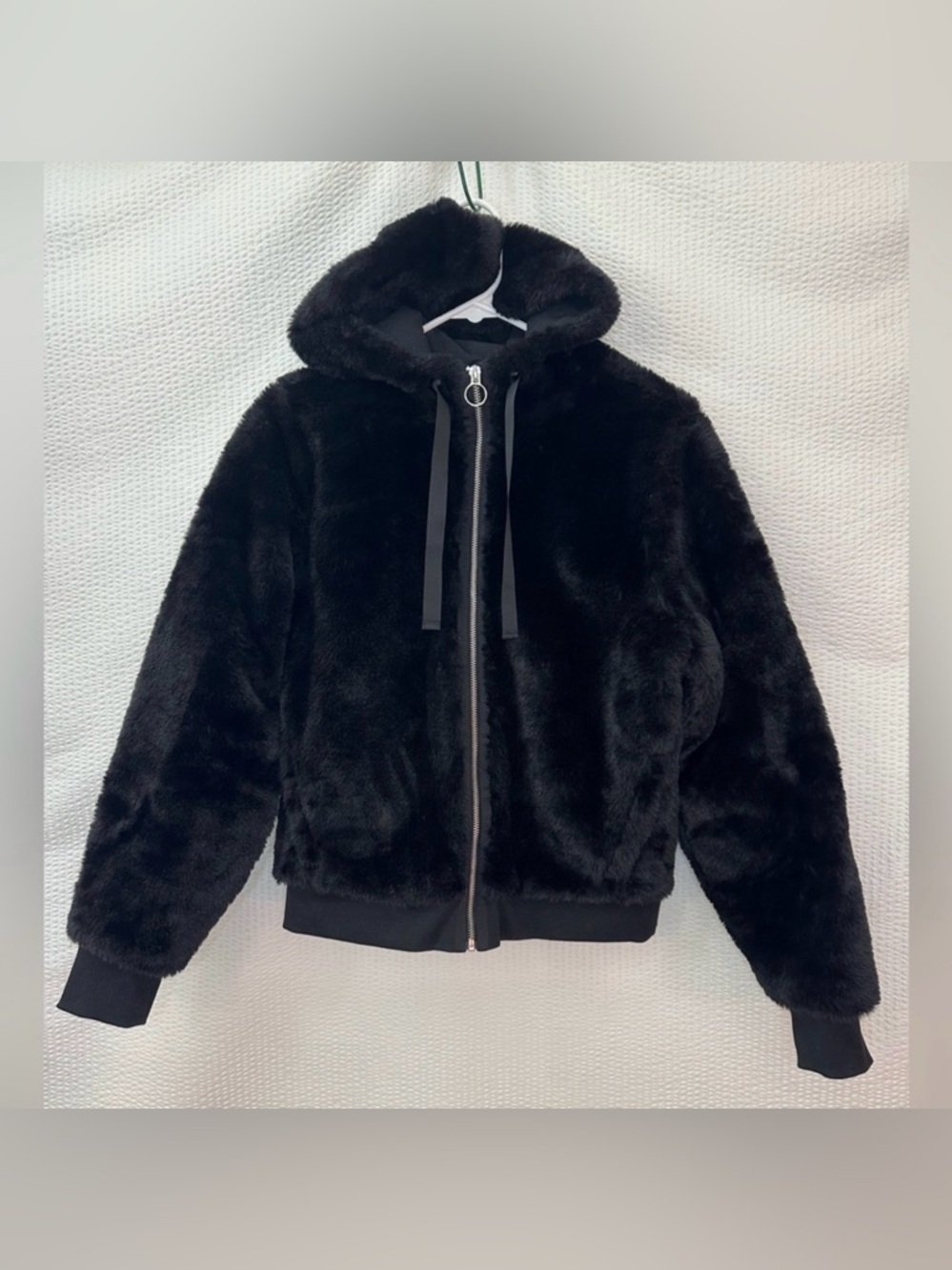 Athleta Ritual Black Faux Fur Hooded Full Zip Cropped Jacket Size XS Plush Soft